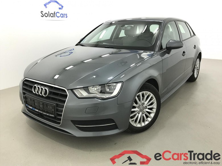 AUDI A3 SB 1.6 TDI ULTRA Eur6 Display PDC Klima