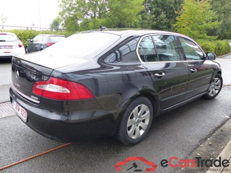 SKODA SUPERB 1.6 CR TDi GreenLine Ambiente DPF Xenon Navi Klima PDC #3