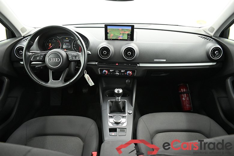 Audi A3 SB 1.6 TDi Xenon Navi Klima PDC ... #6