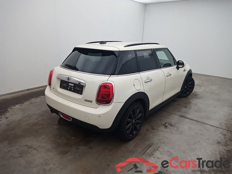 MINI MINI 5 DOORS - 2018 1.5 136 Cooper OPF (EU6d-TEMP) 5d Auto WLTP Co2 145g #2
