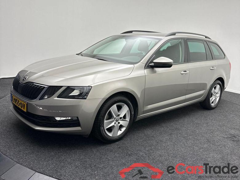 SKODA Octavia Combi 1.5 TSI Greentech Ambition Business #1