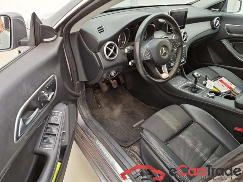 Mercedes CLA 200 d SB Urban LED-Xenon Harman/Kardon Navi 1/2 Sport-Leather Camera Klima ... #5