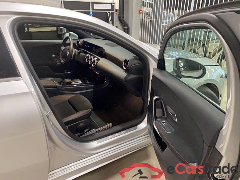 Mercedes A 180 d Aut. AMG Pano LED-Xenon Widescreen Navi Sport-Leather-Alcantara KeylessGo Klima PDC ... #5