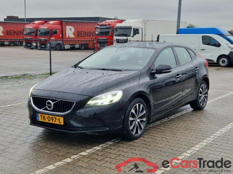 VOLVO V40 112 kW