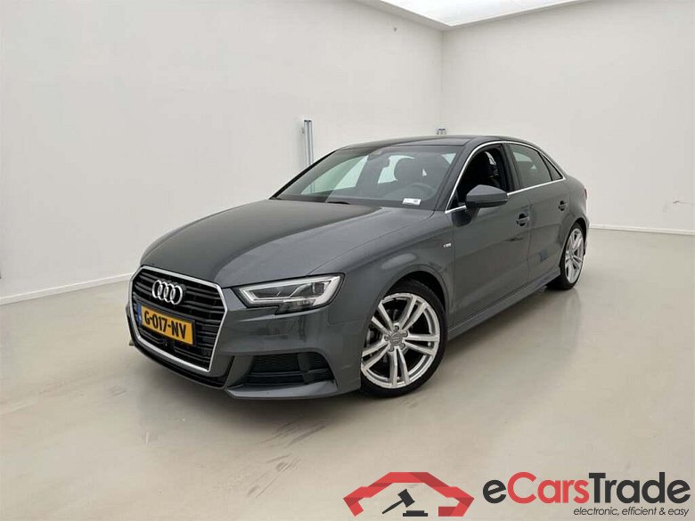 AUDI A3 Limousine 35 TFSI Advance Sport S-Tronic #1