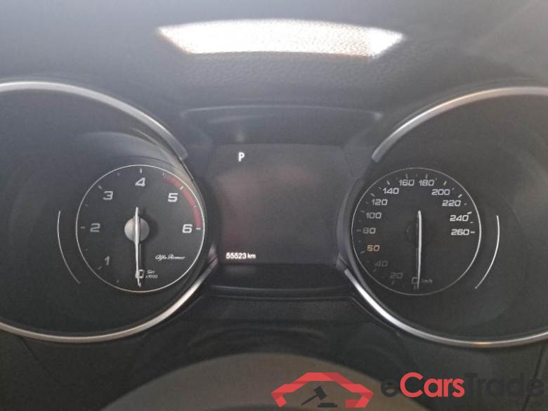 AlfaRomeo 29 ALFA ROMEO STELVIO / 2017 / 5P / SUV 2.2 TURBO DIESEL 190CV AT8 Q4 SUPER #4