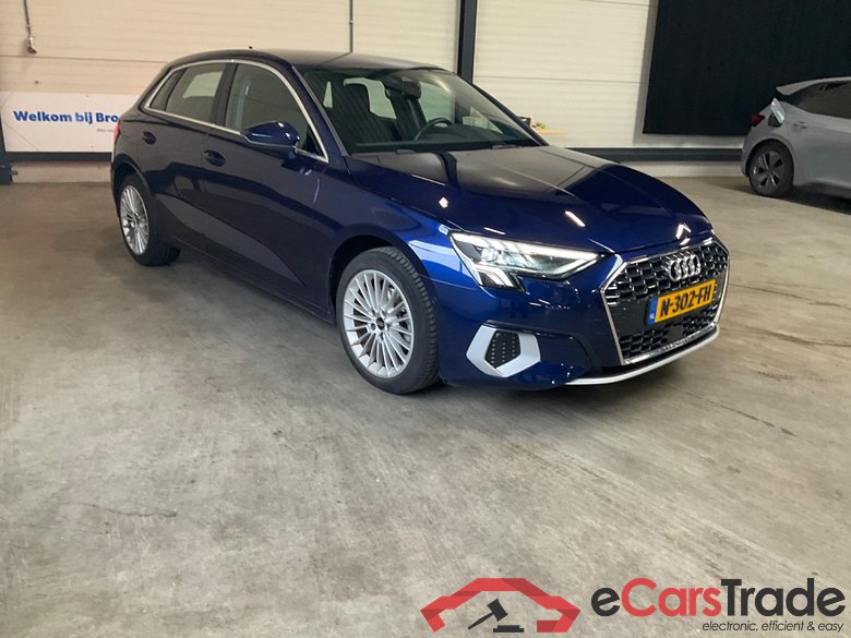 AUDI A3 SPORTBACK 30 TFSI Adv edition #2