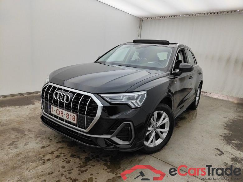 Audi Q3 35 TDI S tronic S line 5d #1
