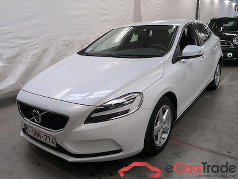 VOLVO V40 DIESEL - 2016 2.0 D2 Black Edition AdBlue (EU6d-TEMP) #1