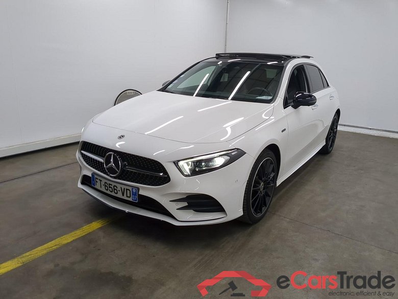 Mercedes A 250 e AMG Line 8G-DCT MERCEDES-BENZ Classe A Compact / 2018 / 5P / Berline A 250 e AMG Line 8G-DCT