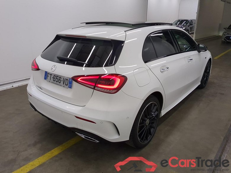 Mercedes A 250 e AMG Line 8G-DCT MERCEDES-BENZ Classe A Compact / 2018 / 5P / Berline A 250 e AMG Line 8G-DCT #5