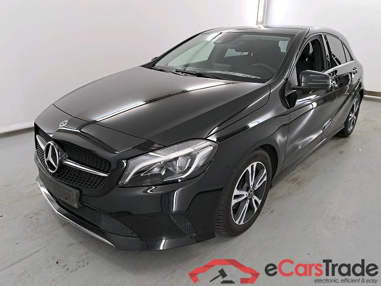 MERCEDES-BENZ CLASSE A DIESEL (W176) - 2015 A 180 d BE Edition #1