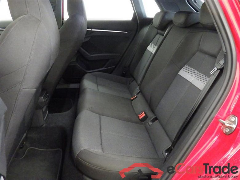 AUDI A3 SPORTBACK 30 TFSI Adv edition #6