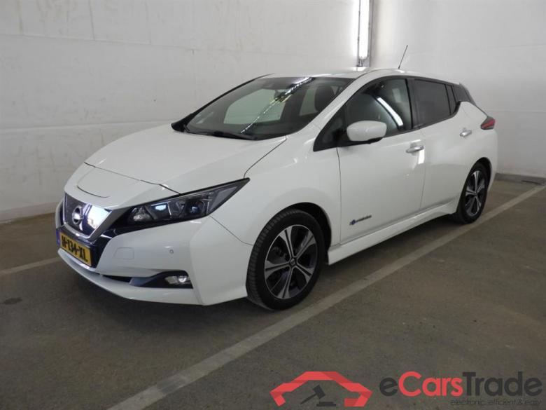NISSAN Leaf N-Connecta 40 kWh #1