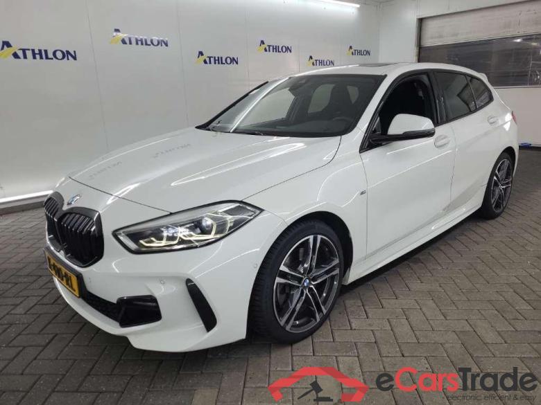 BMW 1-serie 120iA 5D 131kW #1