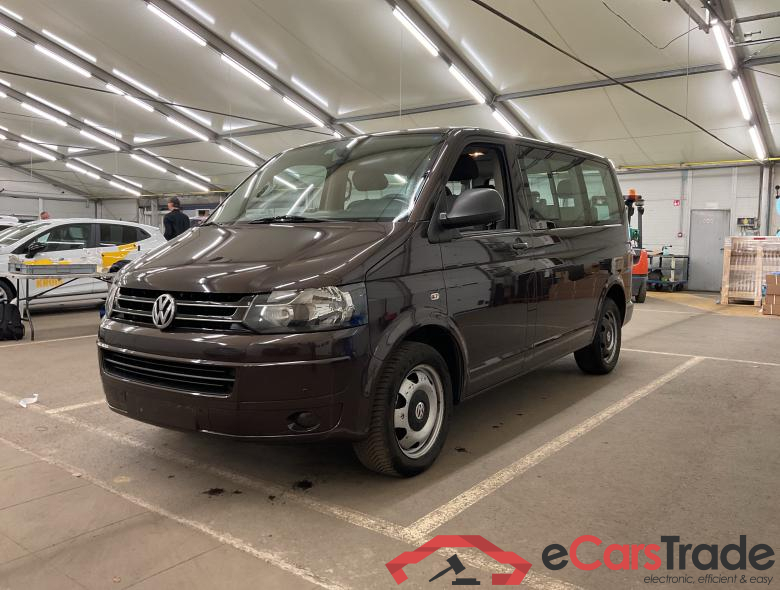 VOLKSWAGEN Multivan T5 MULTI TRENDL TDI 75KW 5V