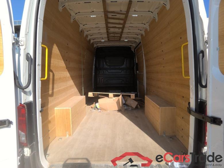 VOLKSWAGEN Crafter  VAN 35 L4H3 2.0 TDI 140 CH BUSINESS #4