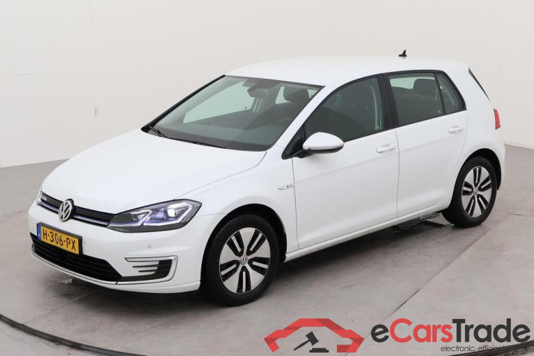 VOLKSWAGEN e-Golf 