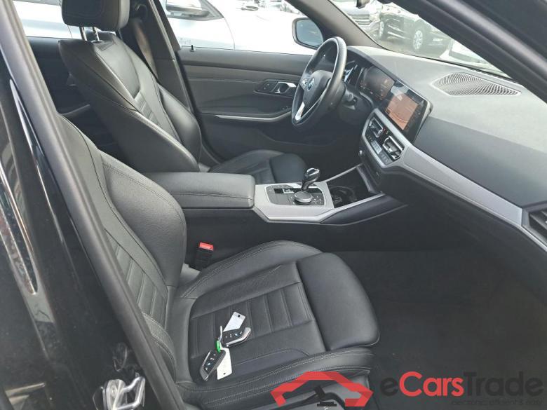 BMW - BMW 3 TOURING 318dA 136PK Advantage Pack Business With Heated Vernasca Sport Seats & Driving Assistant & Parking Assistant Pack #3