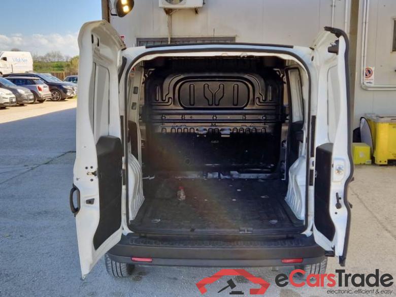 Fiat 51 FIAT DOBLÒ CARGO / 2014 / 4P / VETT. FURGONATA CH1 LOUNGE 1.6 MJET 105CV E6D SeS #5