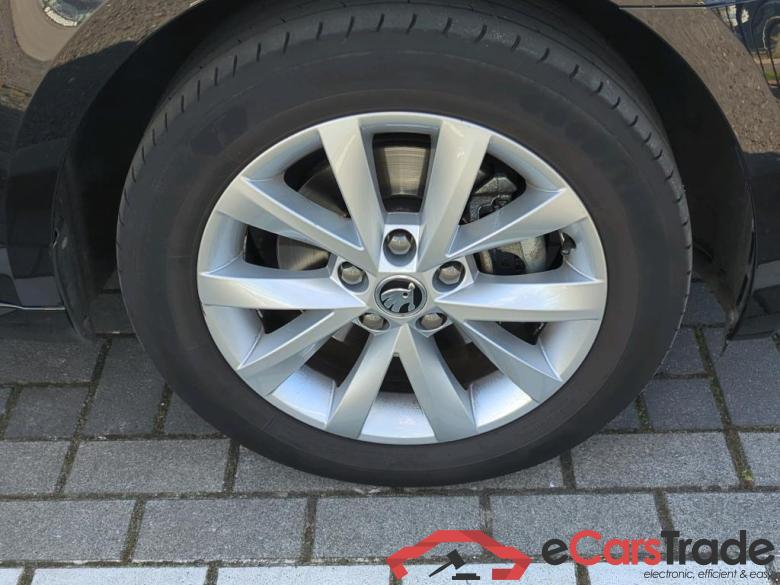 SKODA Octavia Combi 85 kW #6