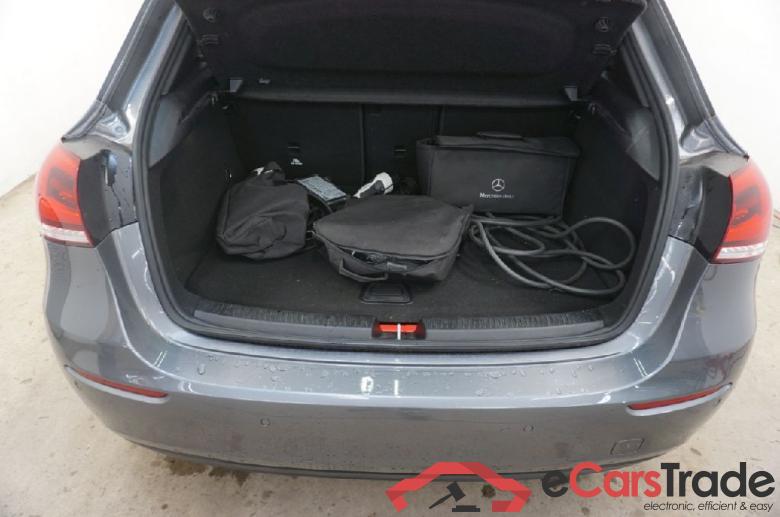 Mercedes A-Class ´18 A -Klasse A 250 e (177.086) 1.3 160KW AT8 E6d #5