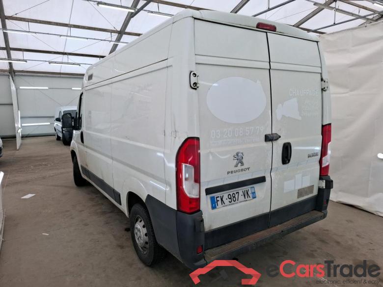 Peugeot BLUEHDI 130 PREMIUM PA 333 L2H2 PEUGEOT Boxer  2014  4P  Fourgon tôlé BLUEHDI 130 PREMIUM PA 333 L2H2 #2