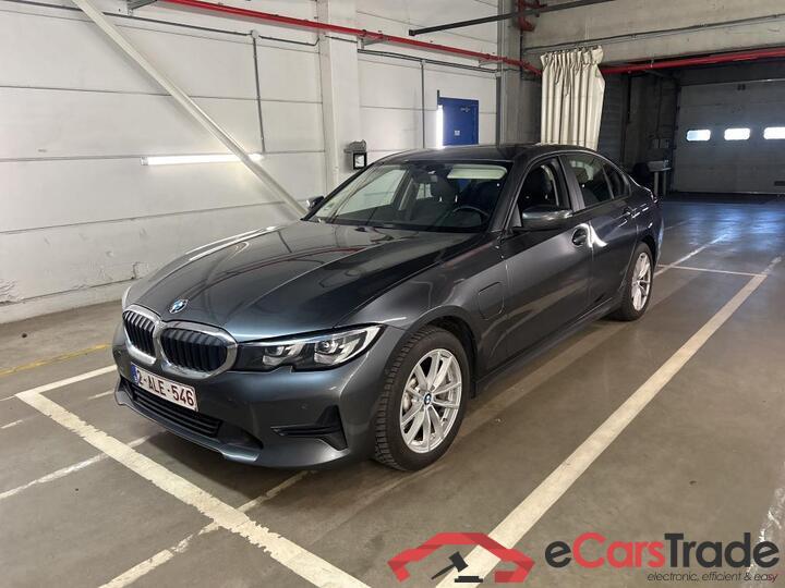 BMW 3 Reeks Berline 3 Reeks Berline 330e (215 kW) 215kW/292pk  4D/P Auto-8 #1