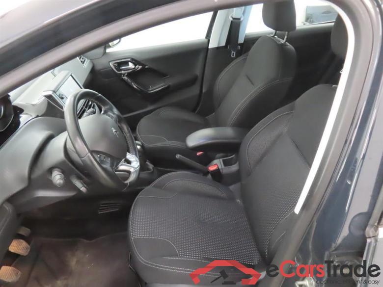 PEUGEOT 208 1.5 B.HDi BL. Allure #5