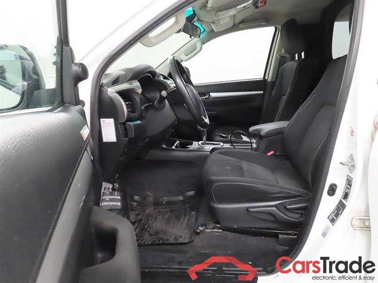 TOYOTA HILUX 2.4 D-4D-F DC Prof. #5