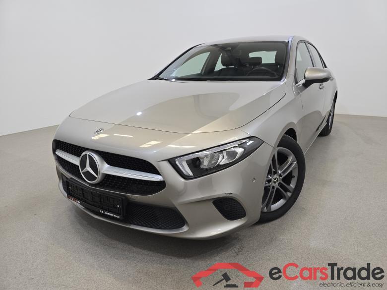 Mercedes A 180d Limousine Aut. LED-Xenon Widescreen Navi 1/2 Sport-Leather KeylessGo Camera Klima PDC ... #1