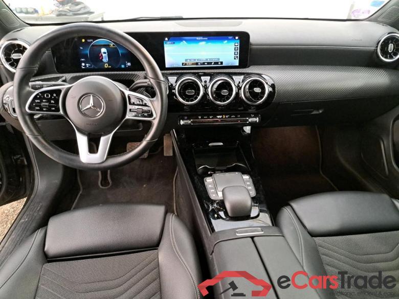Mercedes A 180 Business Line 7G-DCT MERCEDES-BENZ Classe A Compact / 2018 / 5P / Berline A 180 Business Line 7G-DCT #5