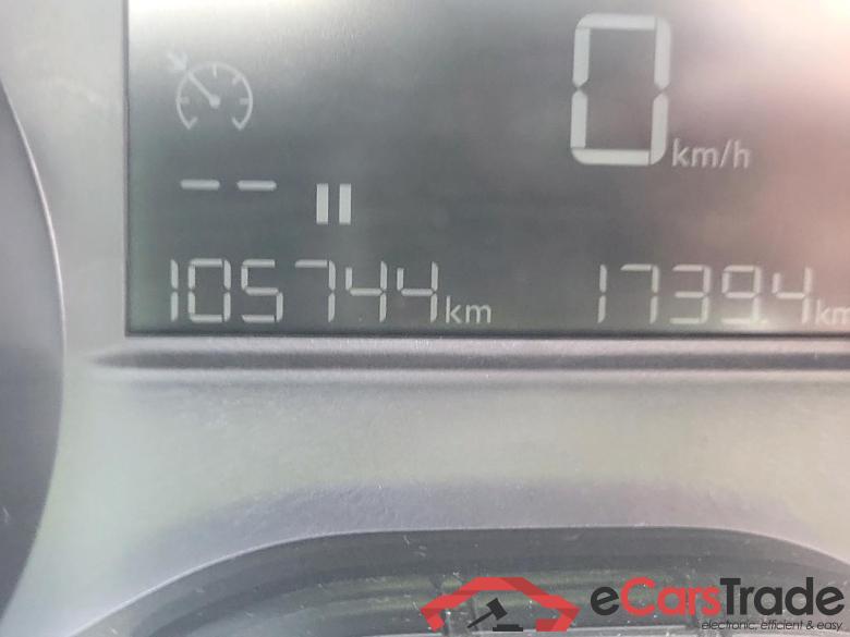 Peugeot Signature BlueHDi 73KW (100CV) 2008 Signature 1.5 HDi 100CV MT5 E6dT #5
