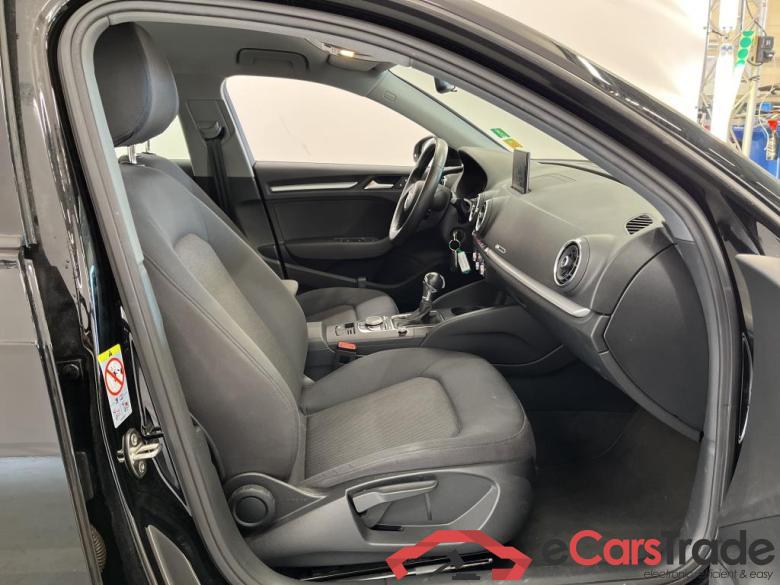 Audi A3 Sportback 12-19 Audi A3 Sportback 35 TFSI S tronic Pro Line 5d #3