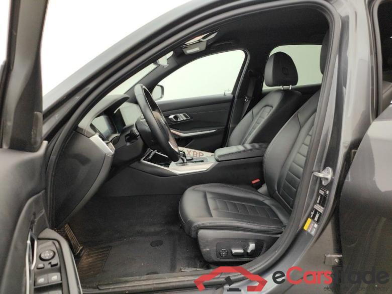 BMW 3 Reeks Berline 330e (135 kW) 4d #6