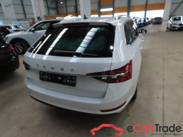 Skoda Superb Wagon ´15 Superb Combi Premium Edition 4x4 2.0 TDI 140KW AT7 E6dT #3