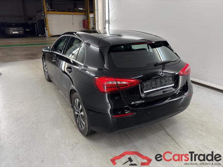 Mercedes A 180d Aut. Widescreen Navi 1/2 Sport-Leather KeylessGo Klima PDC ... #4