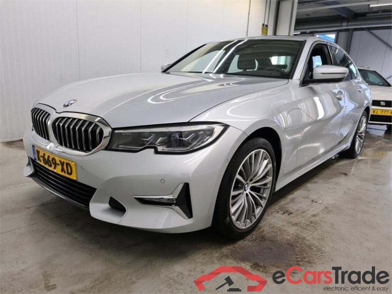 BMW 3-serie 318i High Executive #1