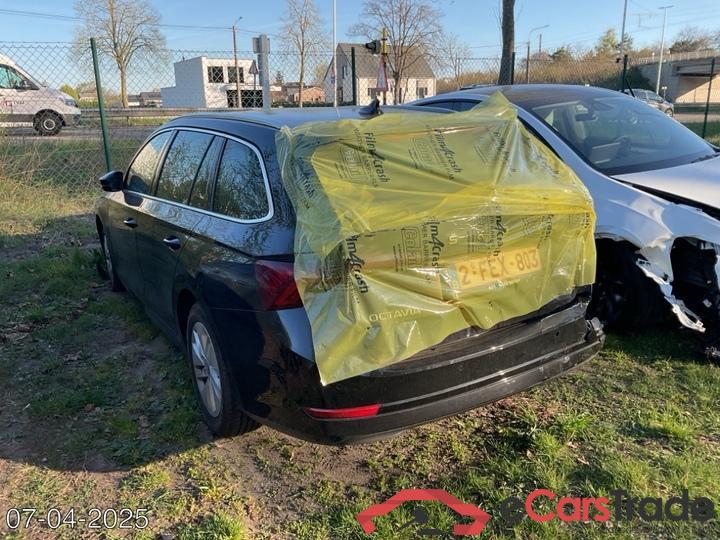 Skoda Octavia Octavia Combi 1.0 TSI eTec DSG7 Clever (Mild Hybrid) 81kW/110pk  5D/P Auto-7 #3