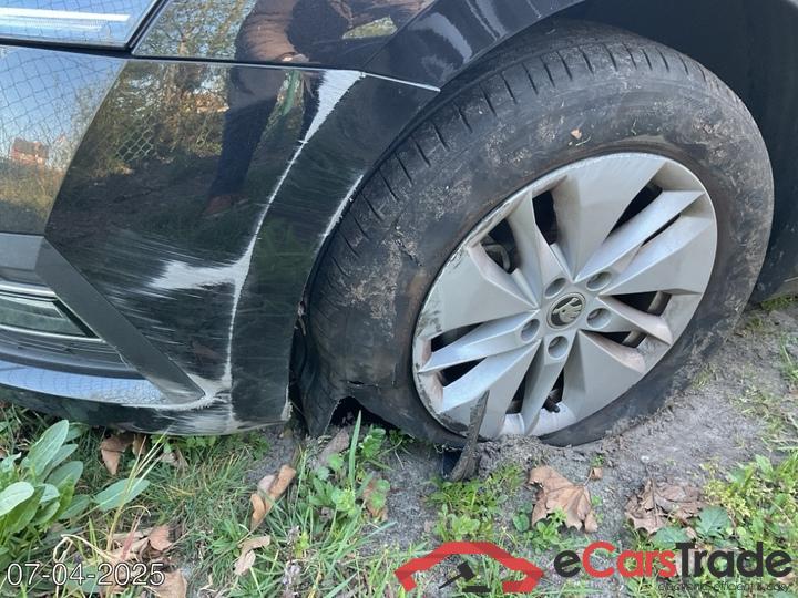 Skoda Octavia Octavia Combi 1.0 TSI eTec DSG7 Clever (Mild Hybrid) 81kW/110pk  5D/P Auto-7 #6