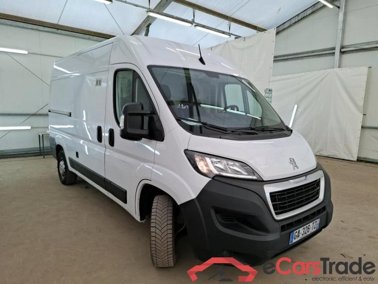 Peugeot BlueHDi S&S 165 PREMIUM 335 L2H2 PEUGEOT Boxer / 2014 / 4P / Fourgon tôlé BlueHDi S&S 165 PREMIUM 335 L2H2 #4