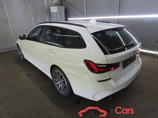 BMW 3-Serie Touring ´18 Baureihe 3 Touring 320 e M Sport 2.0 150KW AT8 E6d #2