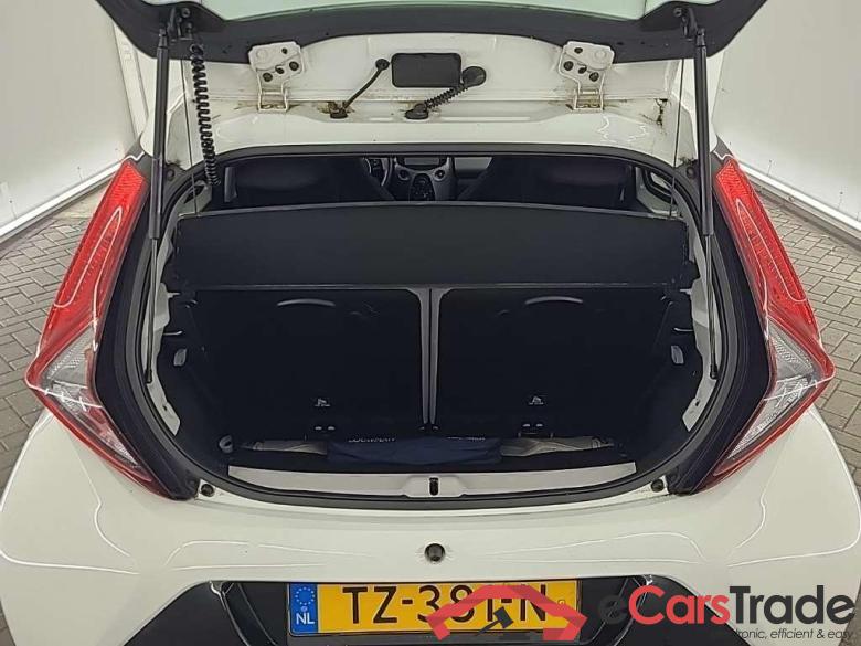 TOYOTA Aygo 1.0 VVT-i x-play 5D 53kW #5
