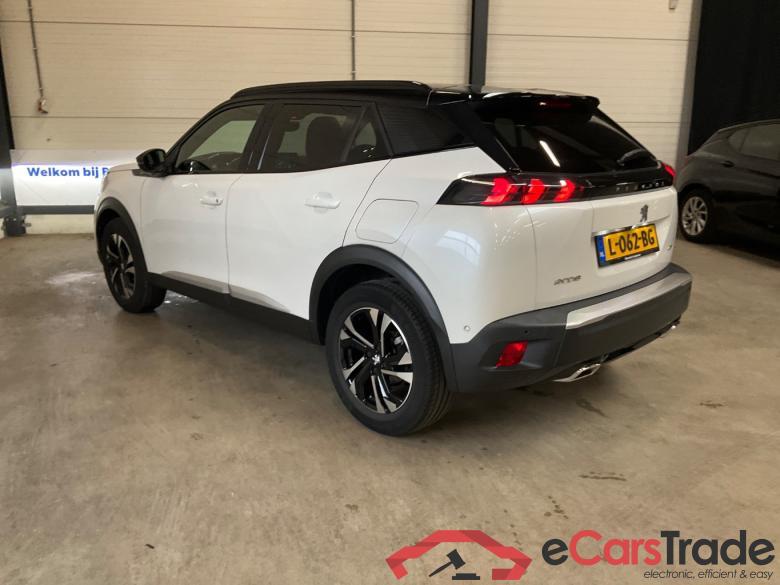 PEUGEOT 2008 1.2 PureTech GT #4
