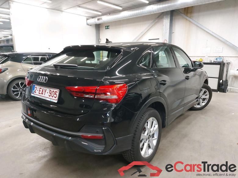 AUDI - AUD Q3 SB 45 TFSI e 245PK S-Tronic Pack Business & Heated Seats & Comfort Key & Shadow Look * HYBRID * #2