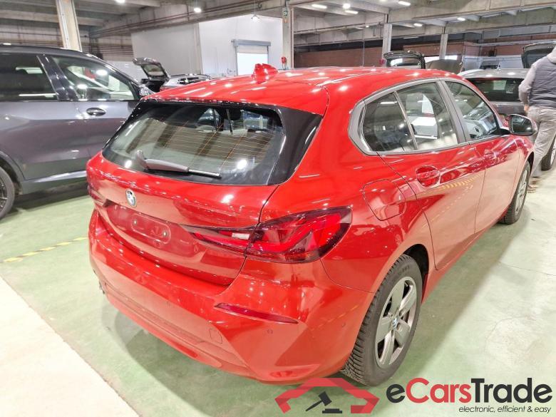 BMW 1 SERIES HATCH 1.5 116DA (85KW) Model Advantage Business #4