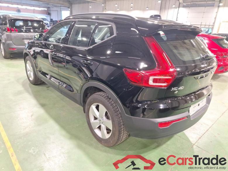 VOLVO XC40 1.5 T2 MOMENTUM CORE #3