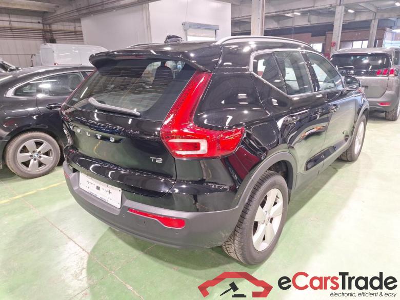 VOLVO XC40 1.5 T2 MOMENTUM CORE #4