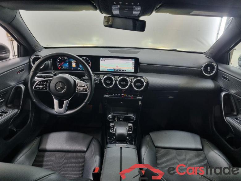 MERCEDES-BENZ A-KLASSE 200 Premium Plus #6