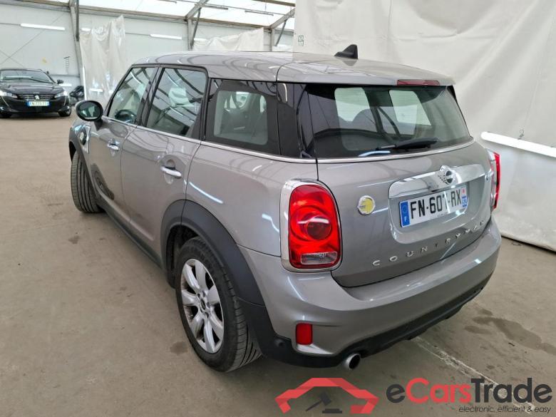 Mini Cooper SE ALL4 Busi Design 136+88ch BVA6 MINI Countryman / 2016 / 5P / Crossover Cooper SE ALL4 Busi Design 136+88ch BVA6 #2
